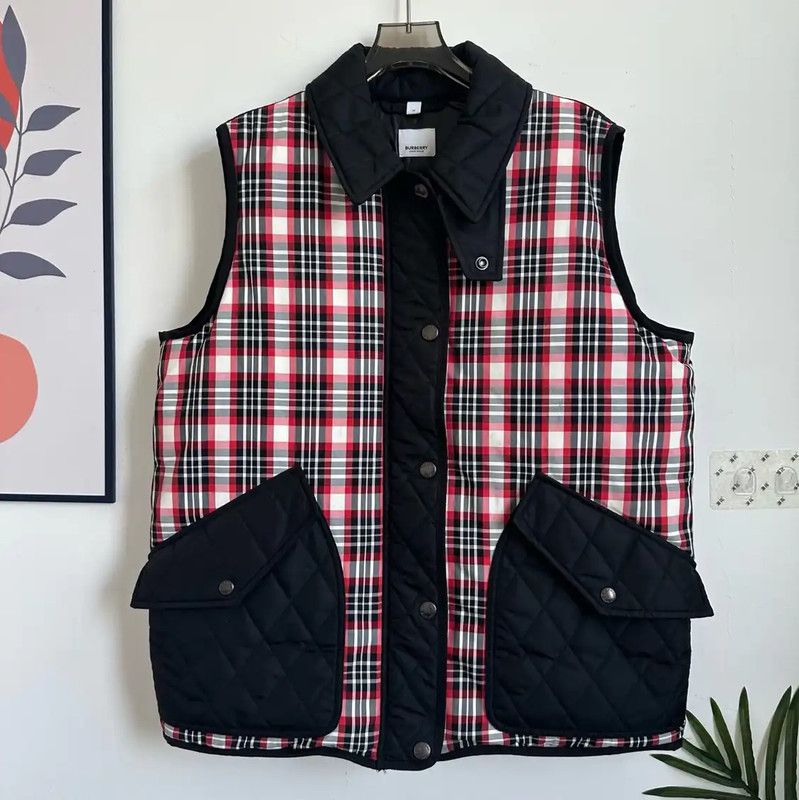 Burberry Burberry Black Plaid Quilted Women's Jacket Size M / US 6-8 / IT 42-44 - 1 Thumbnail