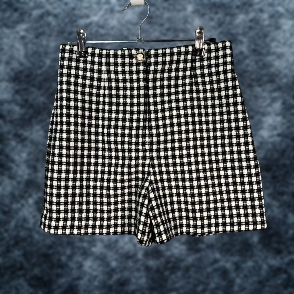 Zara Zara Womens Bermuda Shorts High-Waisted Plaid Tweed Black White Size S Size 28" / US 6 / IT 42 - 1 Thumbnail