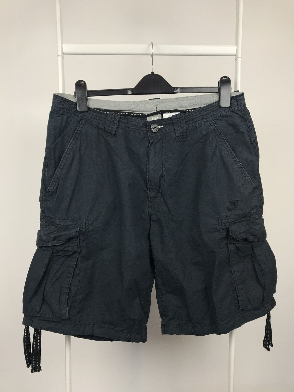 Nike Vintage Nike Baggy Cargo Shorts Size US 32 / EU 48 - 1 Thumbnail
