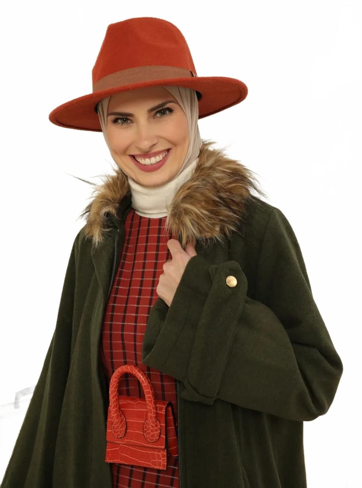 The Unbranded Brand Women's Long Dark Green Coat with Faux Fur Collar Size XL / US 12-14 / IT 48-50 - 4 Thumbnail
