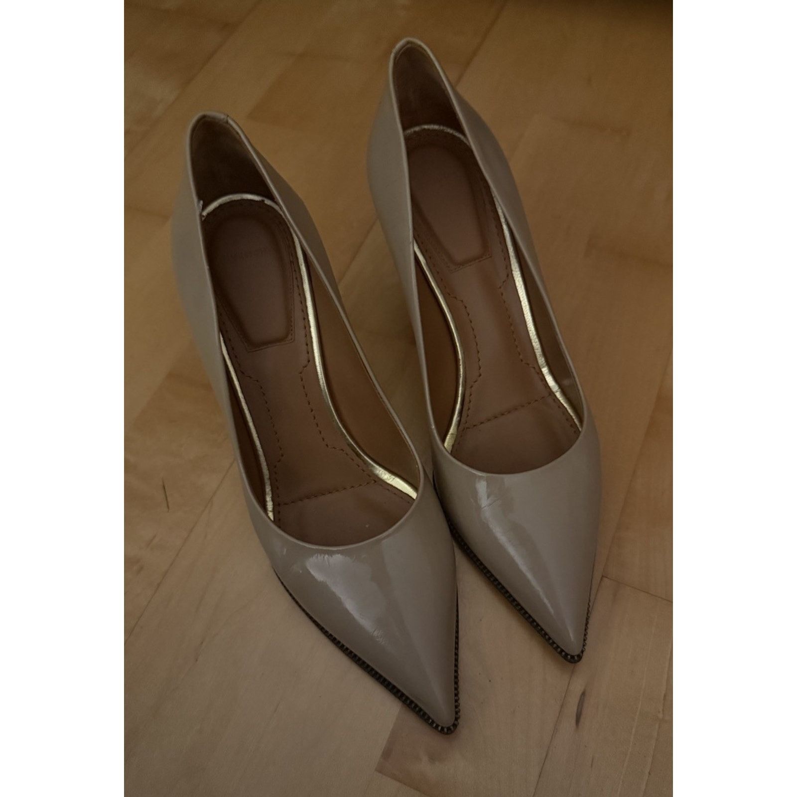 Givenchy Givenchy Zipper Pumps Beige Patent Leather Pointed Toe Heels Size US 7 / IT 37 - 4 Thumbnail