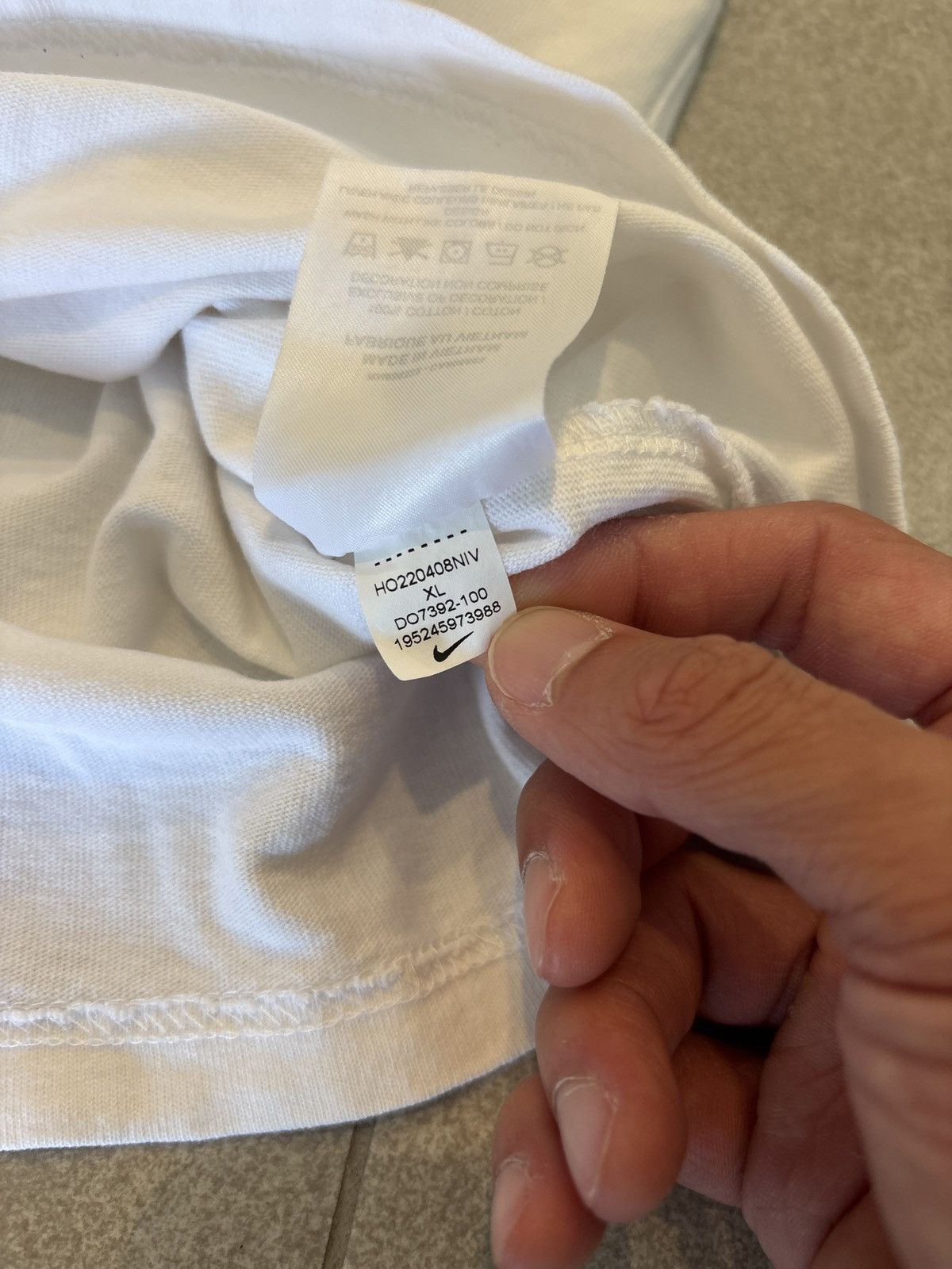 Nike Nike White/Black Center Embroidered Logo Size US XL / EU 56 / 4 - 5 Thumbnail
