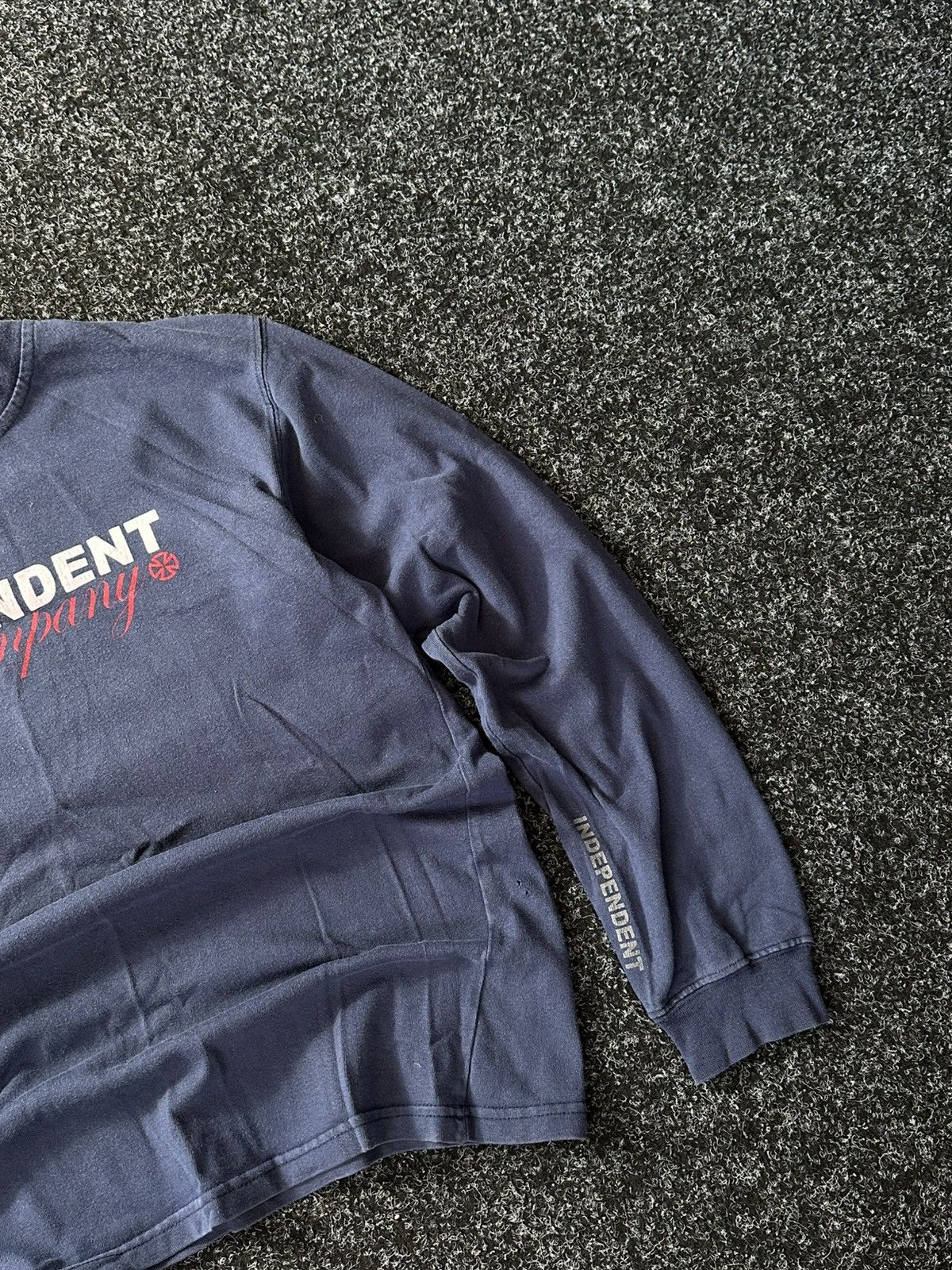 Independent Truck Co. × Vintage 🚨 Y2K INDEPENDENT TRUCK CO longsleeve SK8 RARE BIG LOGO Size US M / EU 48-50 / 2 - 3 Thumbnail