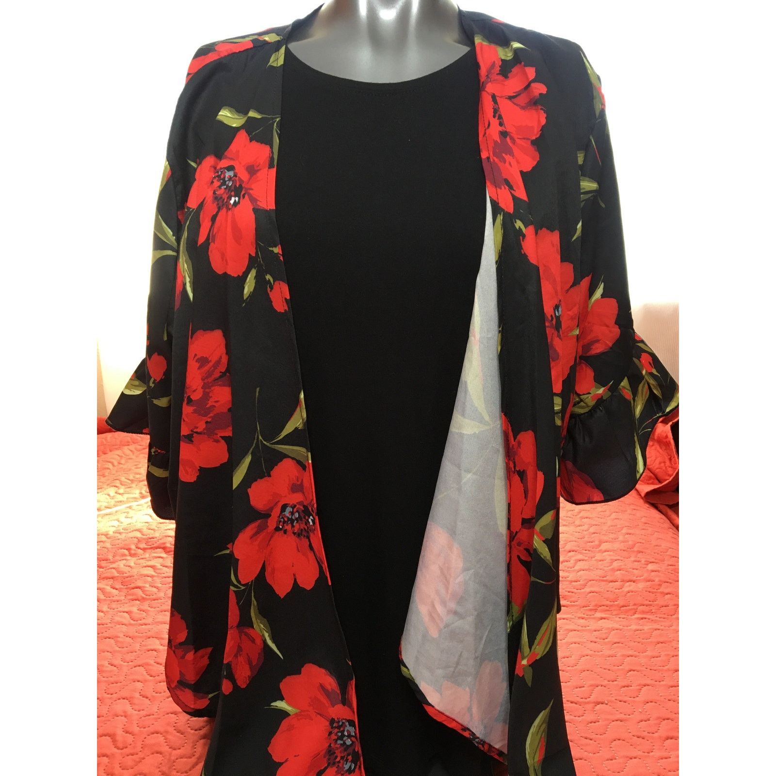 Shein Sheen Curve 1XL Red Floral Black Short Ruffle Sleeve Tie Top Size XL / US 12-14 / IT 48-50 - 5 Thumbnail