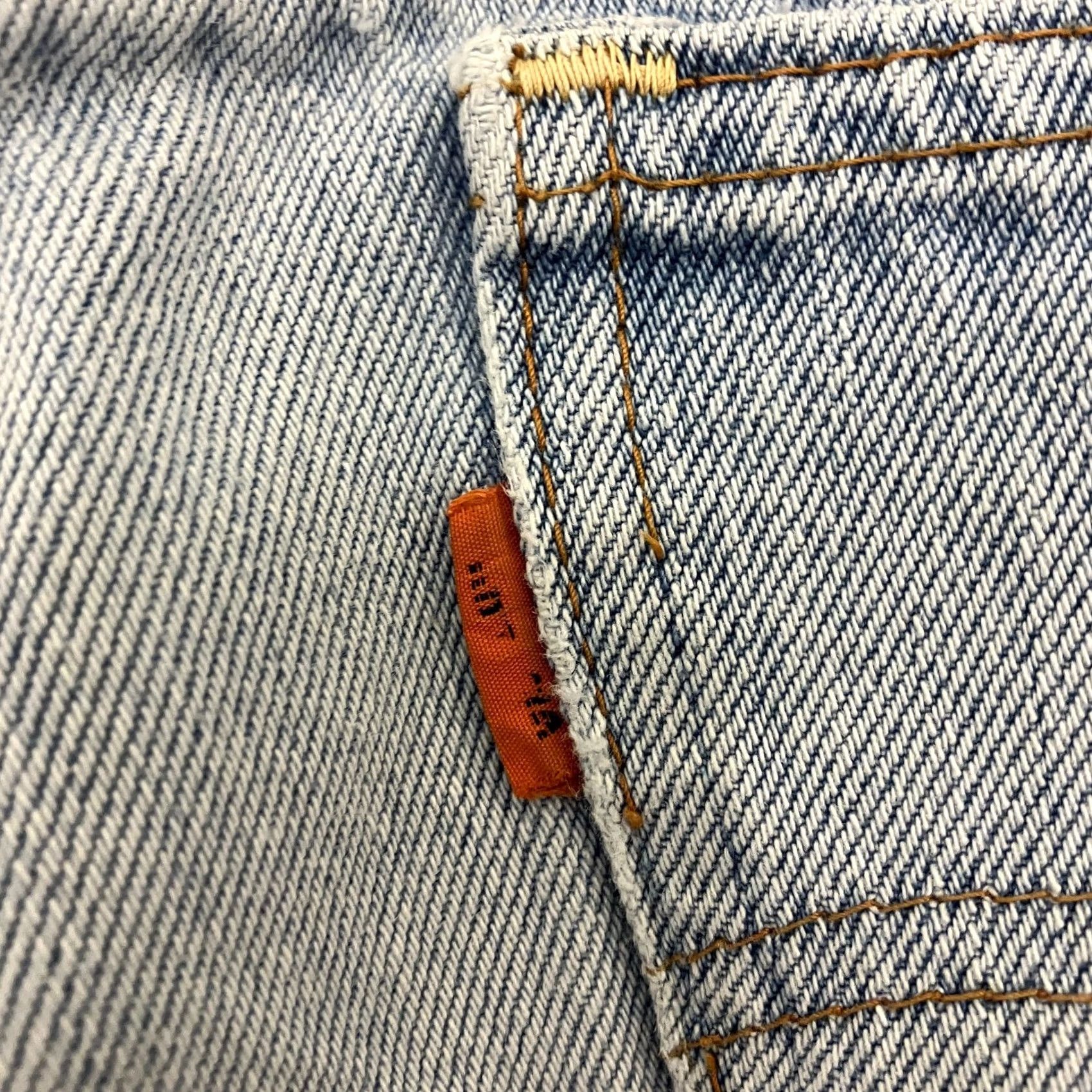 Levi's VINTAGE Levi’s 505 Jeans Adult Blue Regular Straight Leg Orange Tab 70s 80s 90s Denim Mens Size US 32 / EU 48 - 6 Thumbnail
