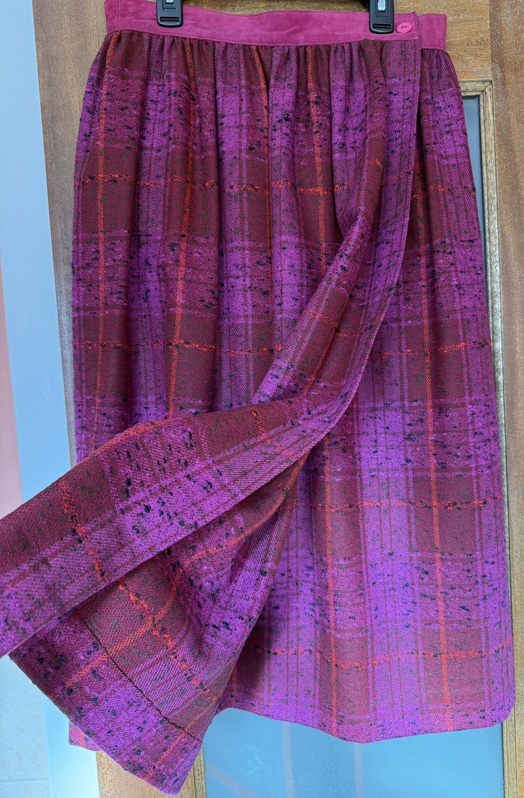 Escada Escada Women’s Vintage Wool Hot Pink Red Stripe Wrap Skirt Size 40" / US 18 - 3 Thumbnail