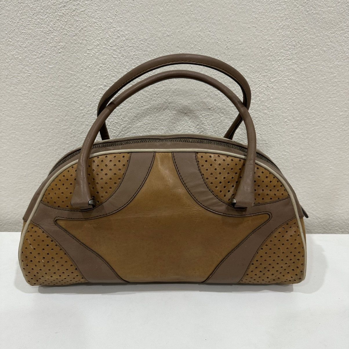 Prada ‼️LASTDROP‼️ AUTHENTIC PRADA SS 2000 LEATHER BOWLING BAG Size ONE SIZE - 3 Thumbnail