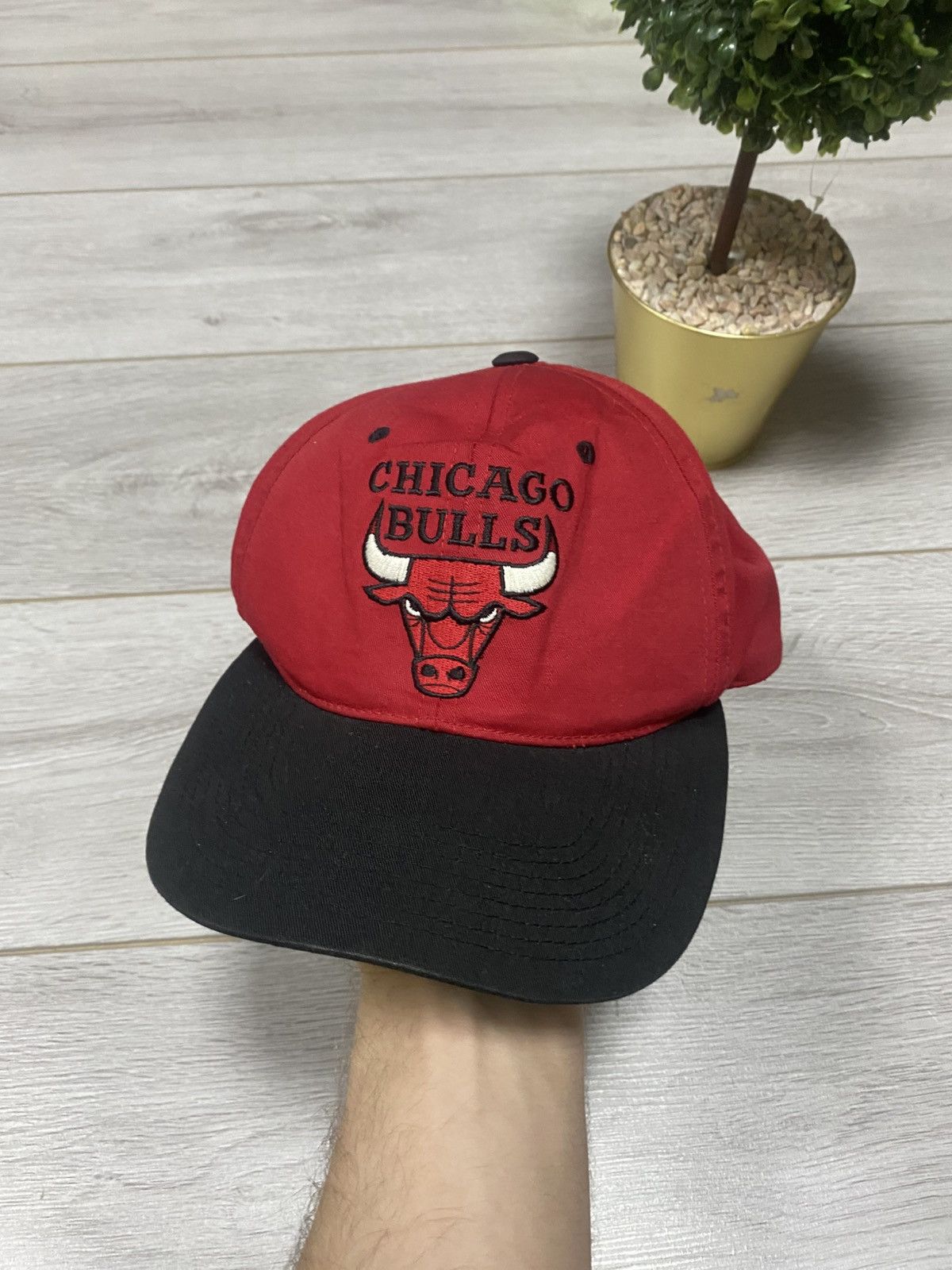 NBA × Vintage NBA Chicago bulls vintage big logo cap embroidered Size ONE SIZE - 1 Thumbnail