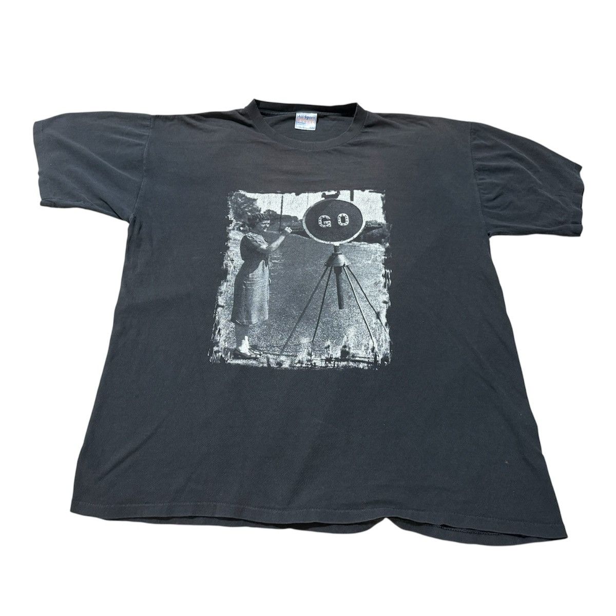 Vintage Vintage 00s Indigo Girls 2000 Tour T Shirt Thrashed Size US XL / EU 56 / 4 - 1 Thumbnail