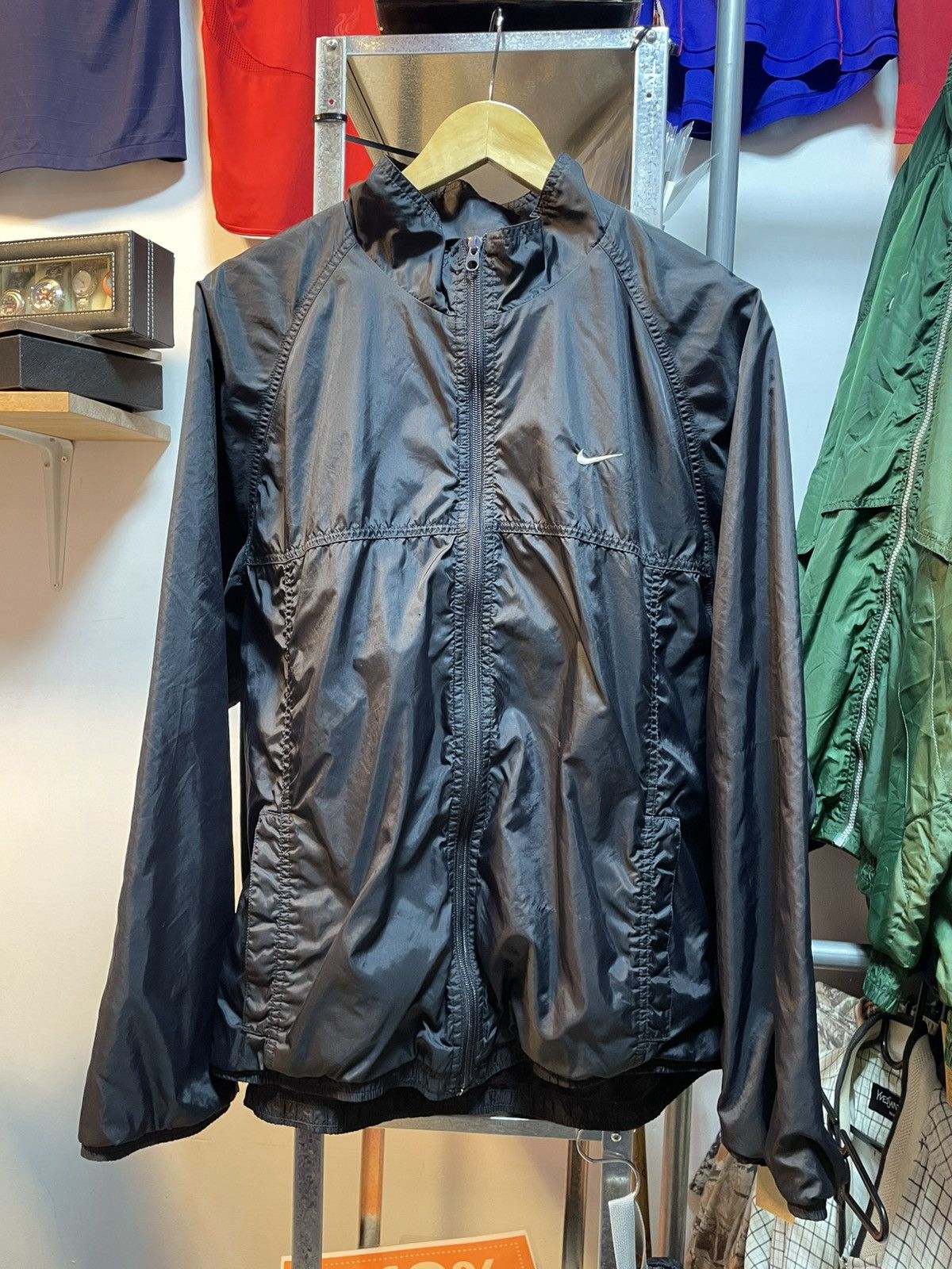 Nike Vintage Nike Windbreaker Jacket Size US L / EU 52-54 / 3 - 1 Thumbnail