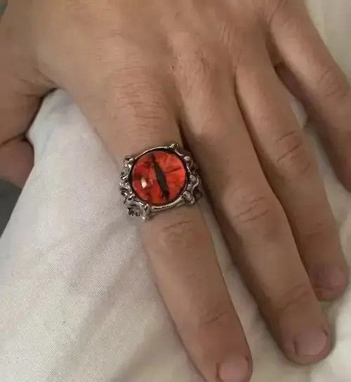 Jewelry × Ring Of Fire Electro Red Eye Ring Crystal Abstract Star Pop Fantasy Size ONE SIZE - 1 Thumbnail