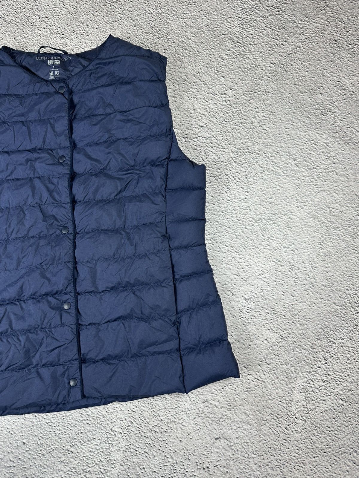 Uniqlo Uniqlo Ultra Light Down Vest Y2K Logo Size S / US 4 / IT 40 - 5 Thumbnail