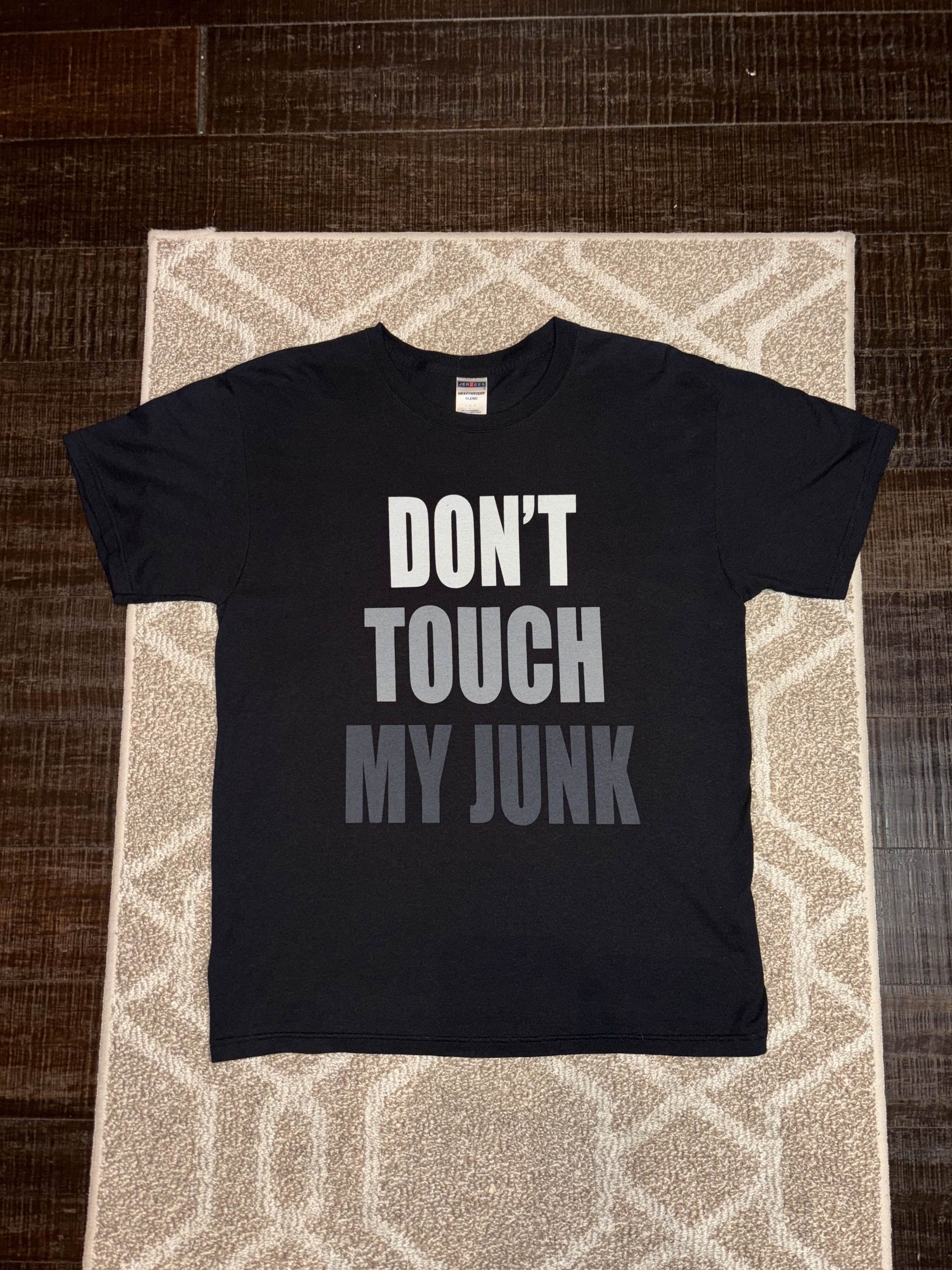 Vintage Y2K Don't Touch My Junk Text Shirt Size US L / EU 52-54 / 3 - 1 Thumbnail
