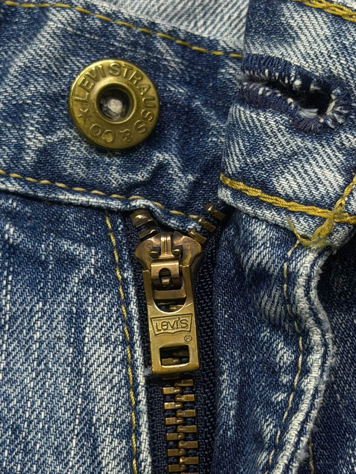 Levi's Vintage 00s Levi’s 503 Vintage Faded Denim Jeans Y2K W29 Size US 29 - 10 Thumbnail