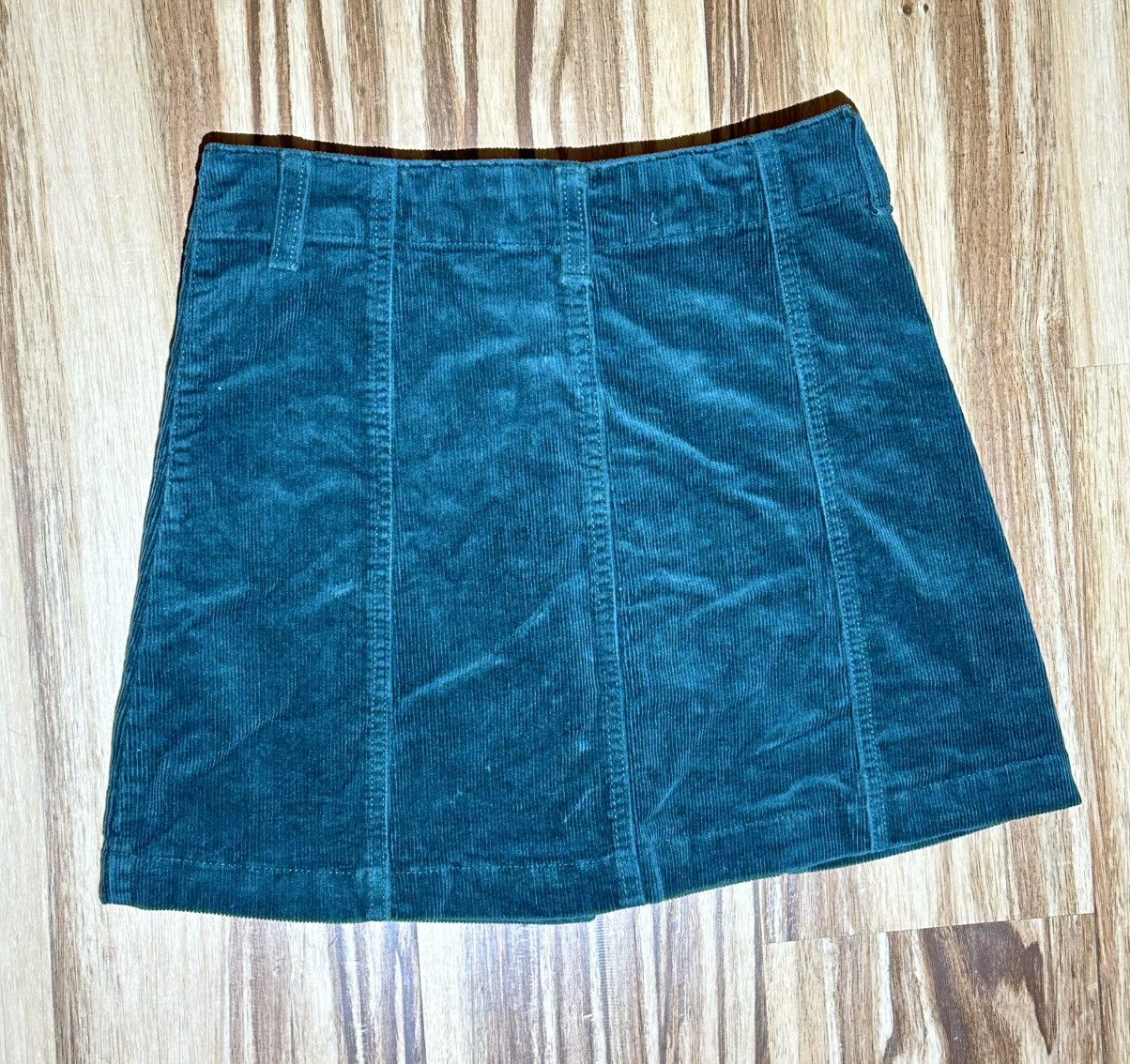 Forever 21 Forever 21 Dark Green Corduroy Button-Front Mini Skirt Size 27" / US 4 / IT 40 - 5 Thumbnail