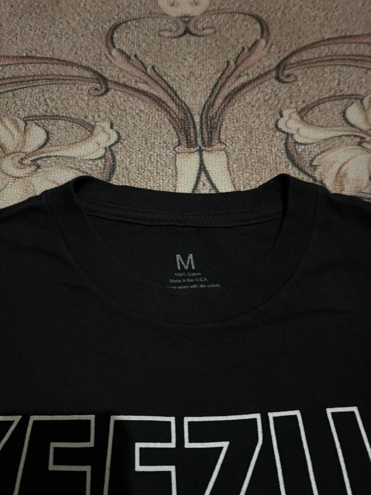 Band Tees × Rap Tees KANYE WEST YEEZUS T-Shirt Size US M / EU 48-50 / 2 - 4 Thumbnail