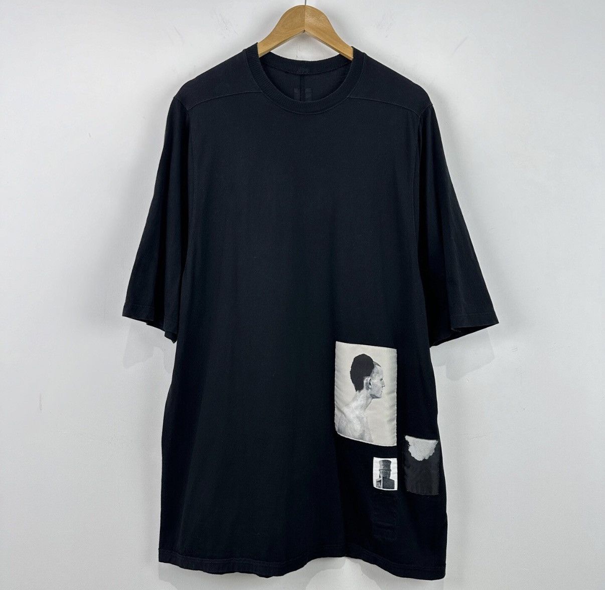 Rick Owens Rick Owens Figure Patch Dark Style Short Sleeve Tee J42 Size US M / EU 48-50 / 2 - 1 Thumbnail