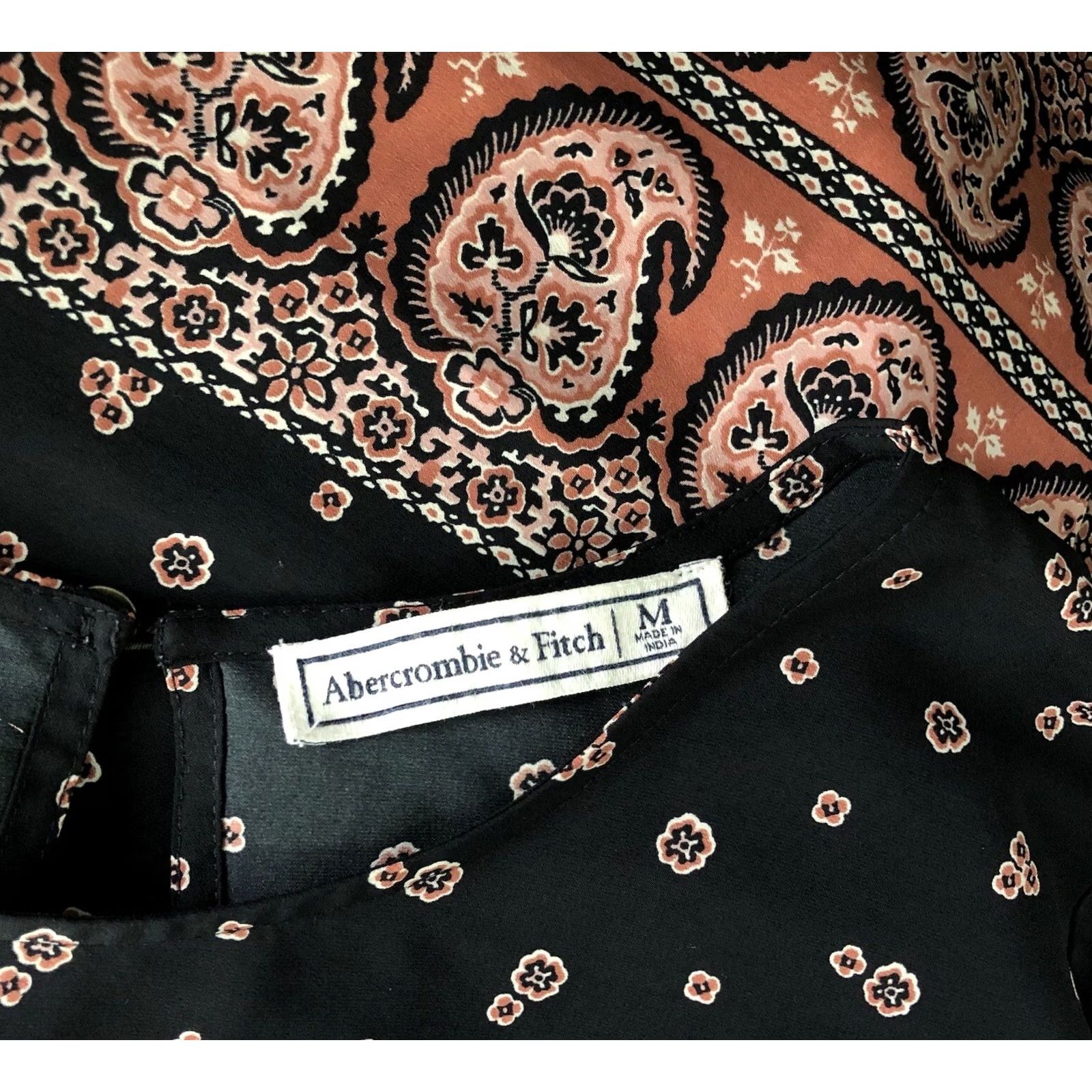 Abercrombie & Fitch Abercrombie & Fitch shift dress M Blk Peach Paisley Geo Silky Tunic Long Sleeve Size M / US 6-8 / IT 42-44 - 4 Thumbnail
