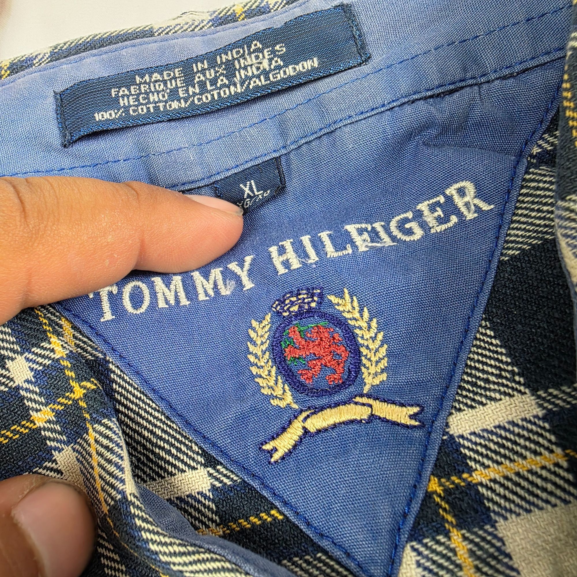 Tommy Hilfiger Tommy Hilfiger Mens Size XL Plaid Button Up Shirt Blue White Size US XL / EU 56 / 4 - 4 Thumbnail