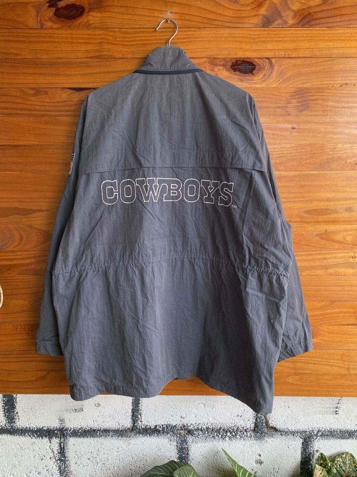 NFL Vintage NFL Dallas Cowboys Gray Jacket – Official Licensed Size US L / EU 52-54 / 3 - 11 Thumbnail