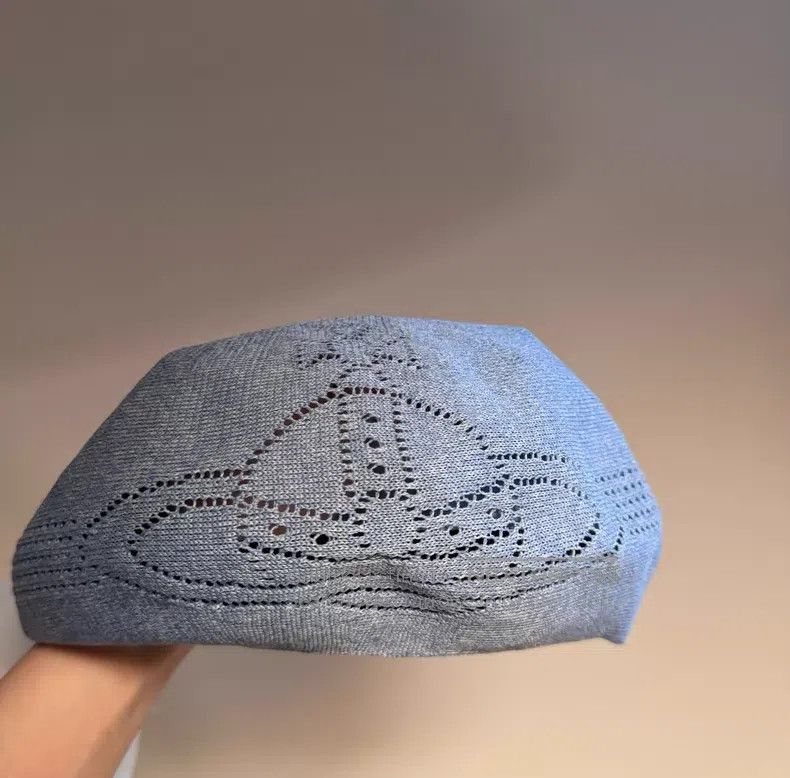 Vivienne Westwood Vivienne Westwood Misty Blue Saturn Cut-Out Beret Size ONE SIZE - 1 Thumbnail