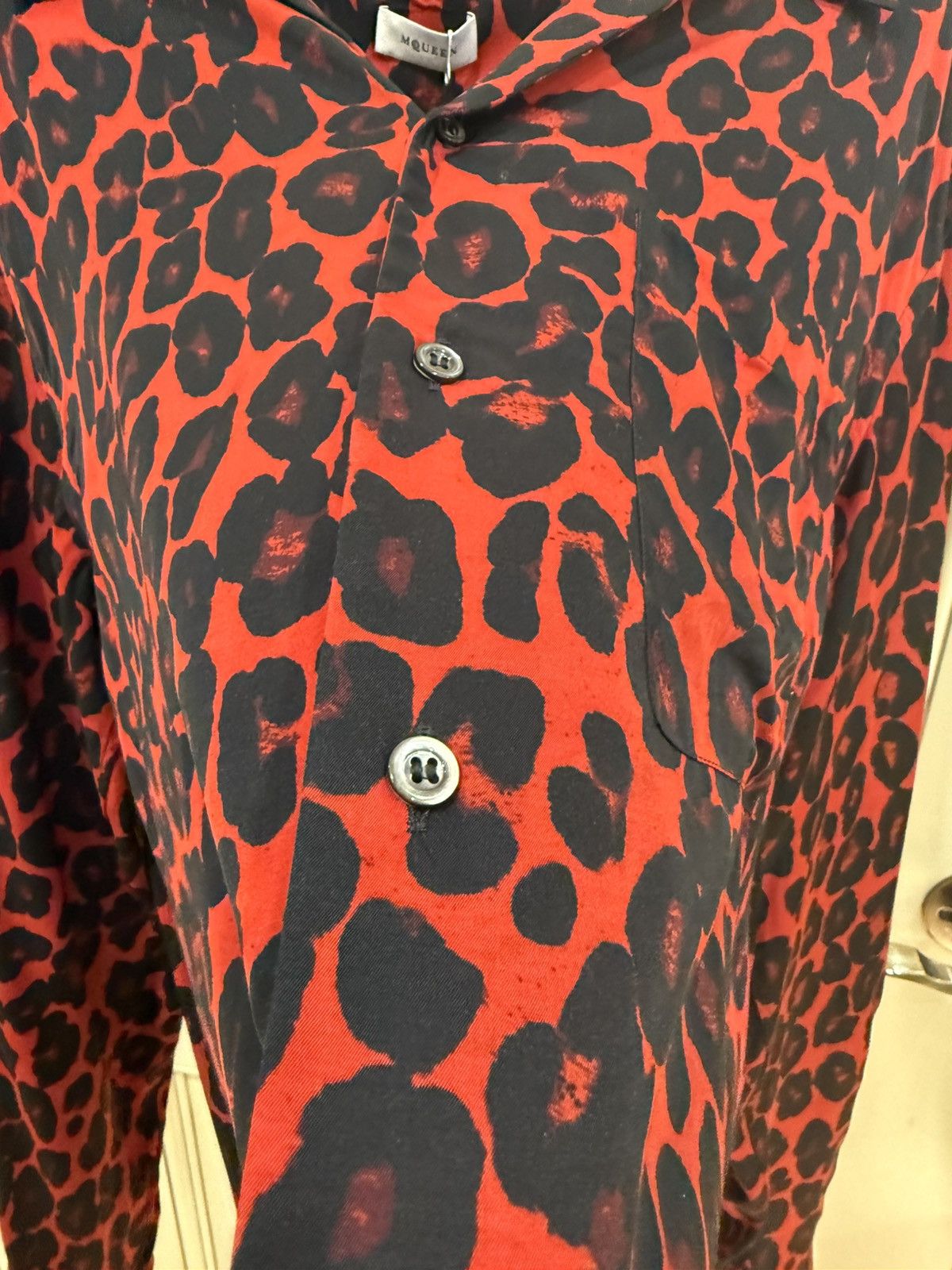 Alexander McQueen Leopard print camp shirt size 15++ Size US M / EU 48-50 / 2 - 6 Thumbnail