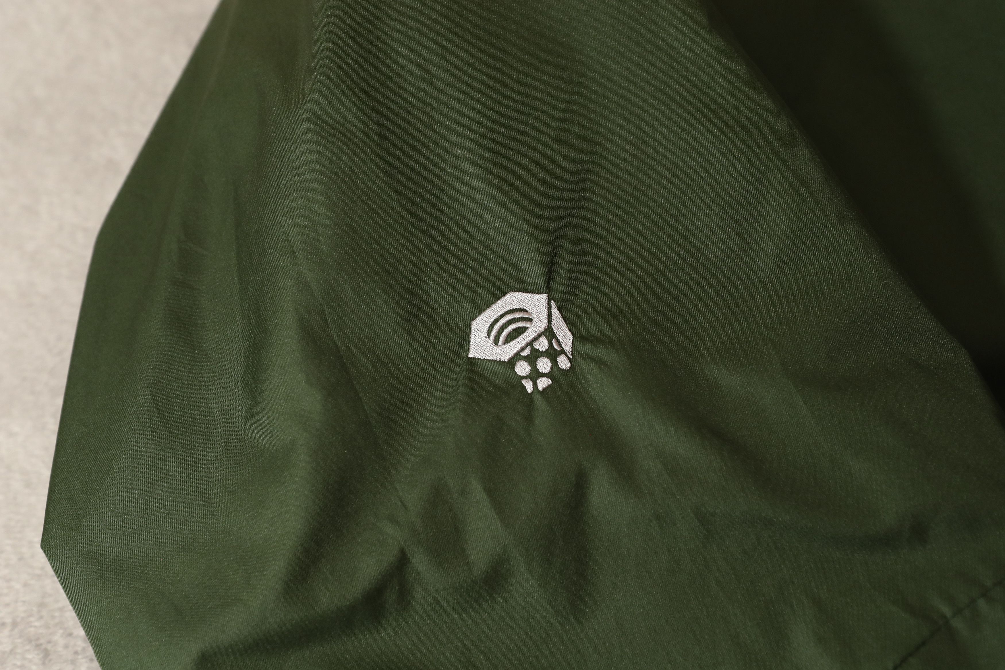 Mountain Hardwear Mountain Hardwear Full Zip Windrush Jacket Windbreaker (XL) Size US XL / EU 56 / 4 - 11 Thumbnail