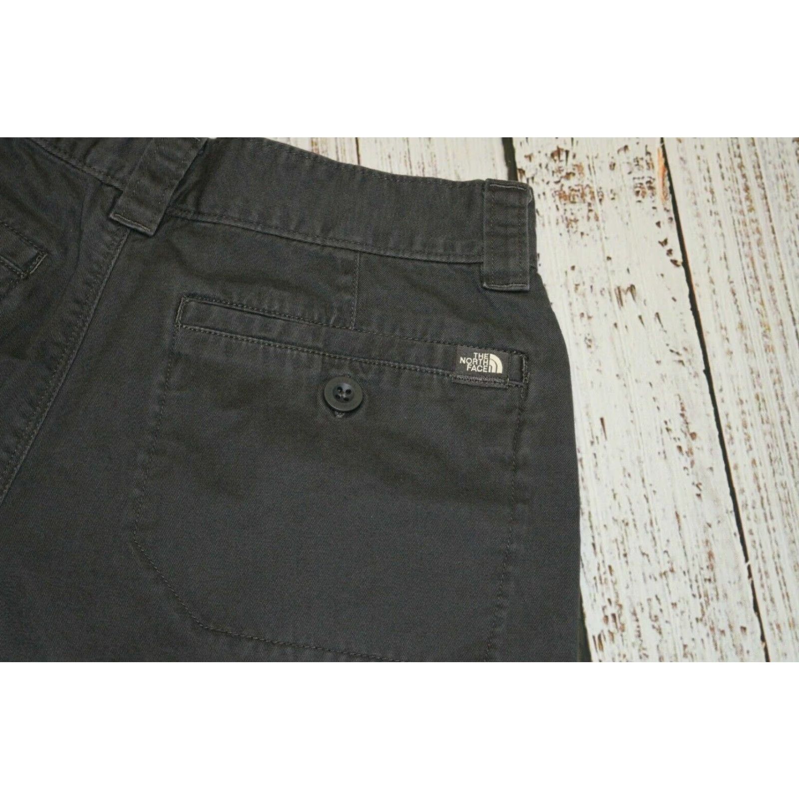 The North Face THE NORTH FACE Khaki Chino Shorts 30x11.5in Regular Gray 100% Cotton Axsr Silverton Hiking Casual Mens Size US 30 / EU 46 - 8 Thumbnail