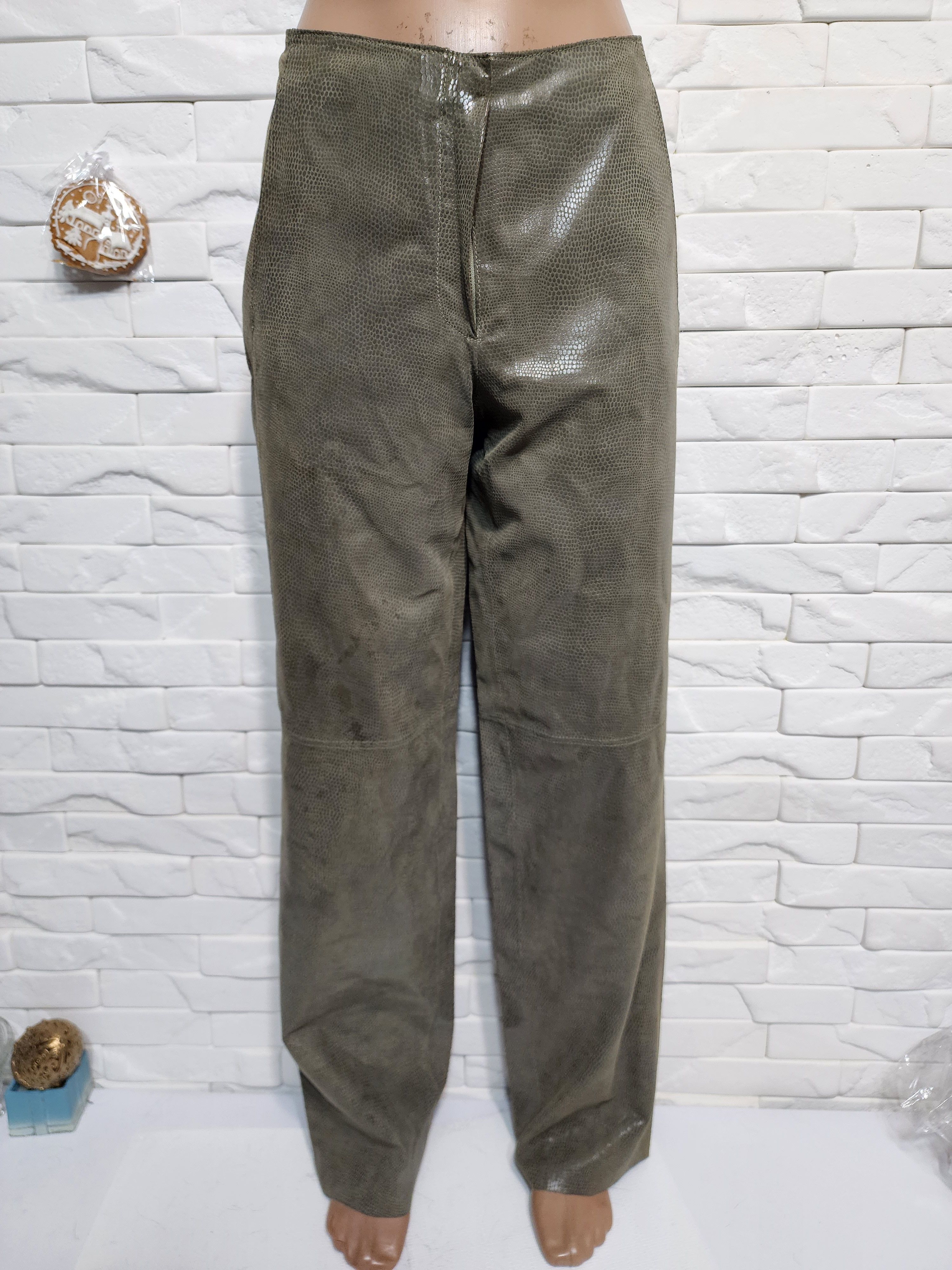 Other Gray Leather Pants: Women's Fitted Genuine Leather Trousers Size 31" - 1 Thumbnail