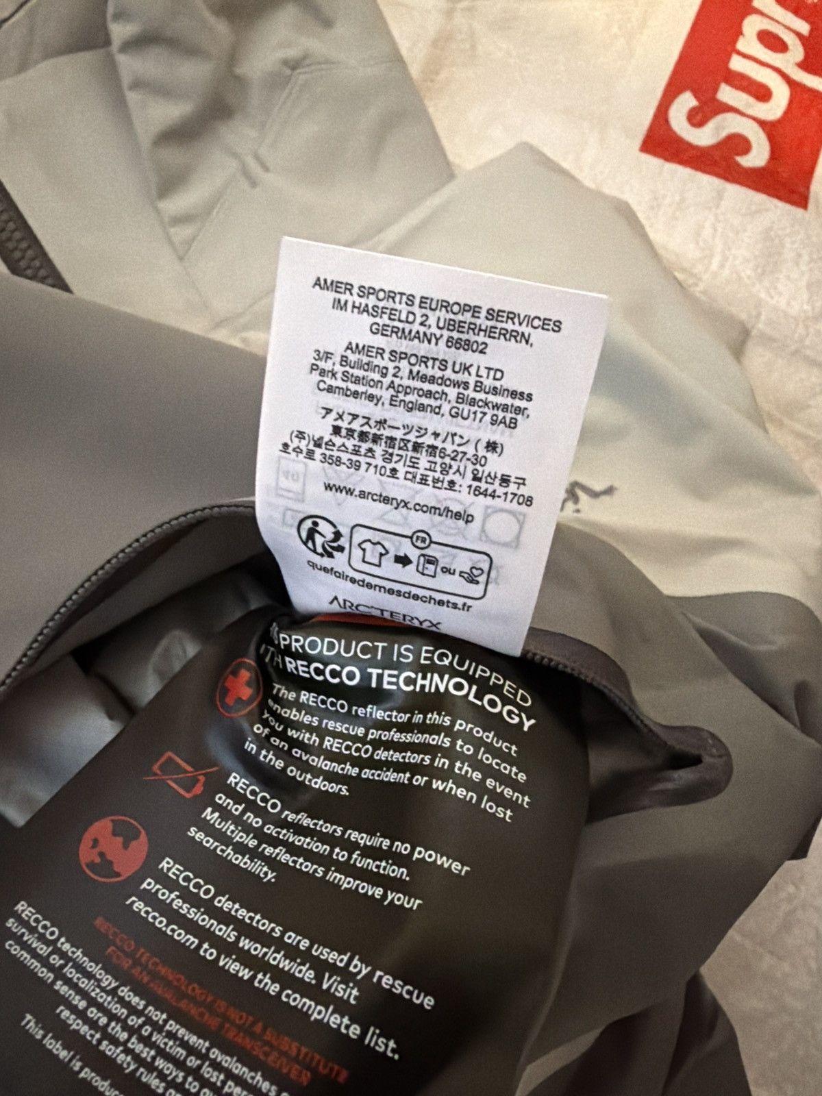 Arc'teryx Arc'teryx Beta AR Jacket Goretex Pro Men’s XXL Solitude Void Size US XXL / EU 58 / 5 - 16 Thumbnail