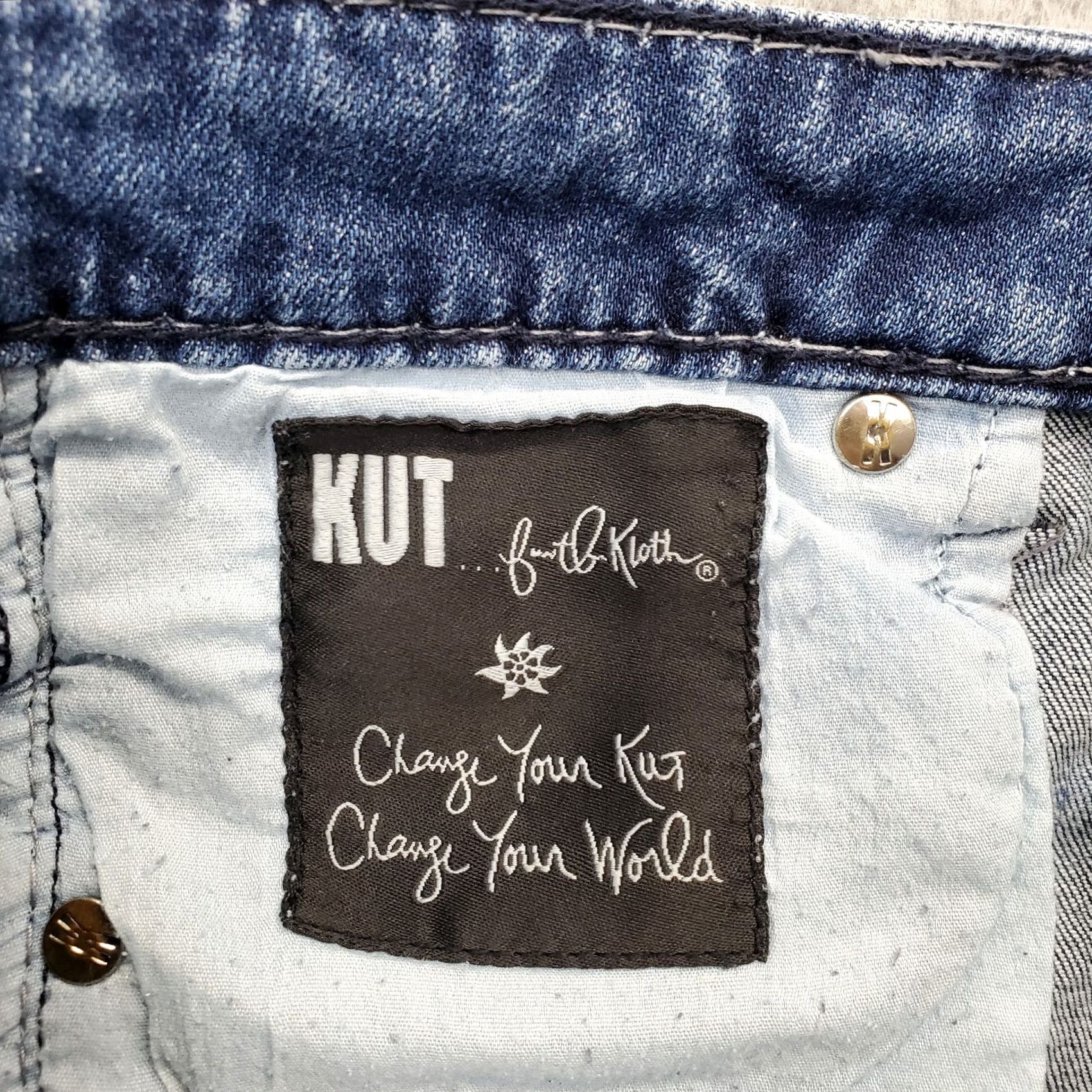 Vintage KUT from the Kloth Womens Size 2 Navy Denim Boyfriend Shorts Frayed Hem Size 26" / US 2 / IT 38 - 7 Thumbnail