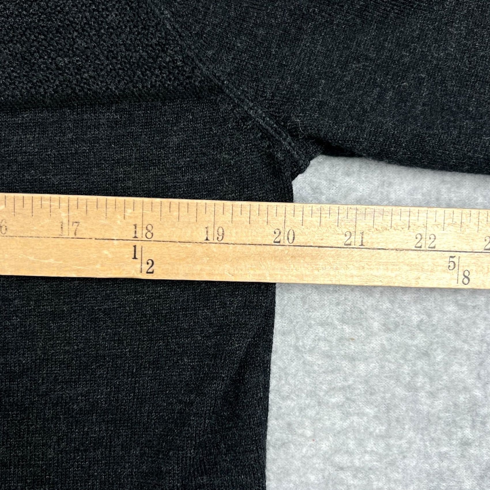Smartwool Smartwool Merino Quarter Zip Sweater Pullover Medium Mens Black Hiking READ Size US M / EU 48-50 / 2 - 7 Thumbnail