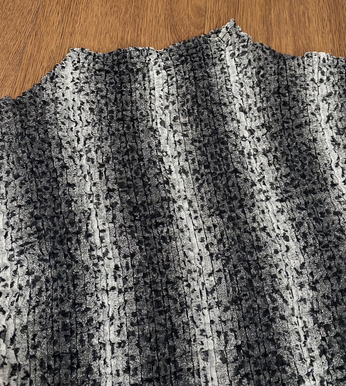 Issey Miyake × Japanese Brand × Pleats Please Issey Miyake Pleats short sleeve t-shirt Size US M / EU 48-50 / 2 - 3 Thumbnail