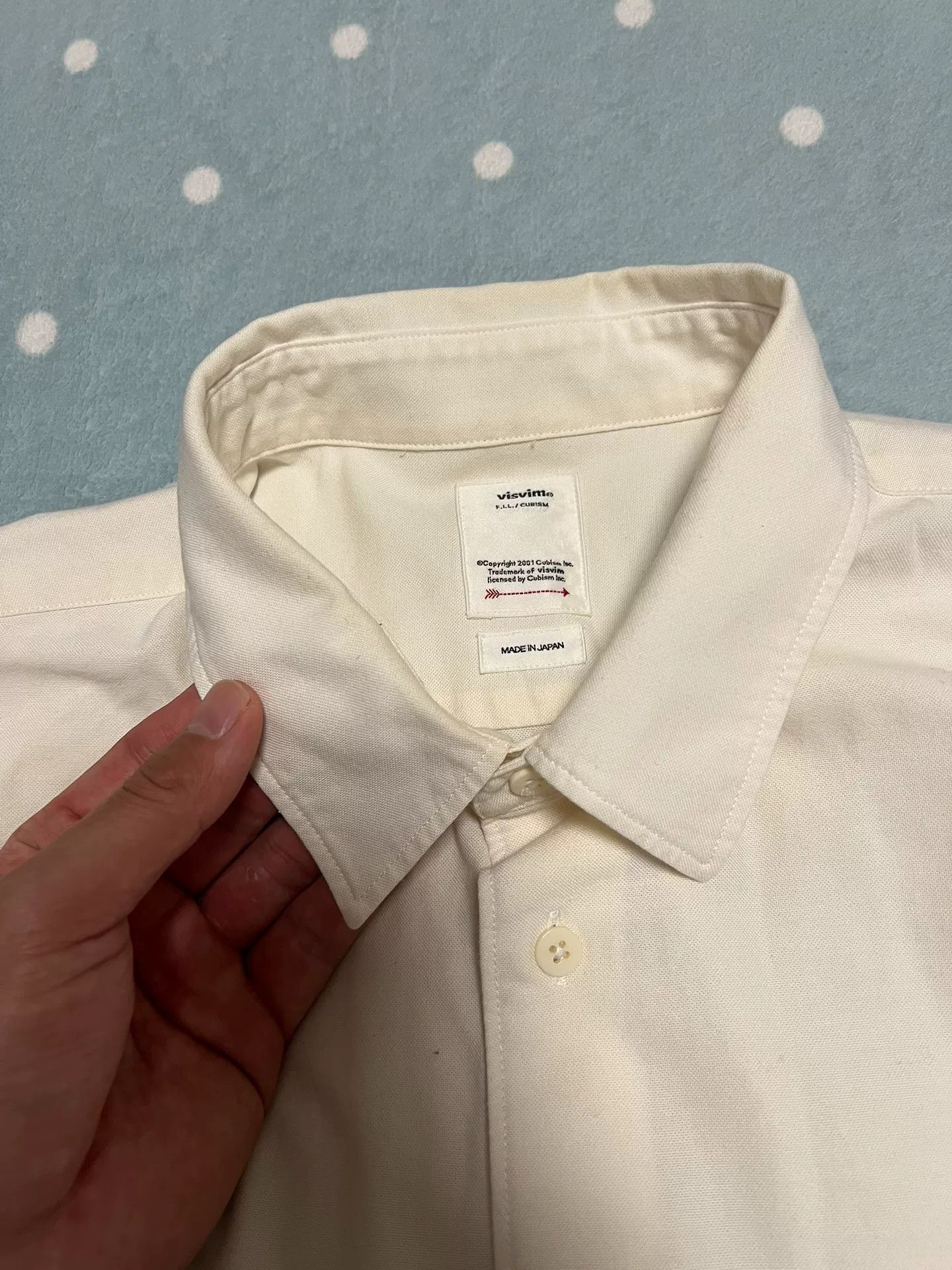 Visvim visvim Cream Shirt with Dark Sleeves Size US XL / EU 56 / 4 - 1 Thumbnail