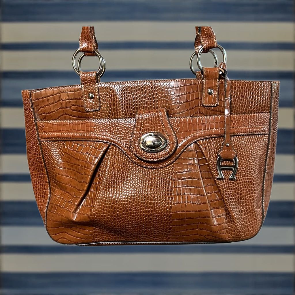 Etienne Aigner Etienne Aigner Chestnut Brown Leather Croc Embossed Shoulder Bag Women’s Size ONE SIZE - 1 Thumbnail