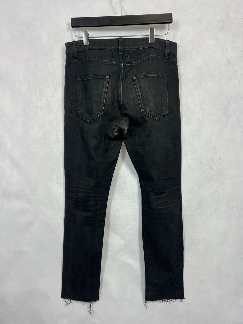 Saint Laurent Paris Saint Laurent Paris 16fwD10 Basic Fringed Raw Jeans Size US 31 - 2 Thumbnail