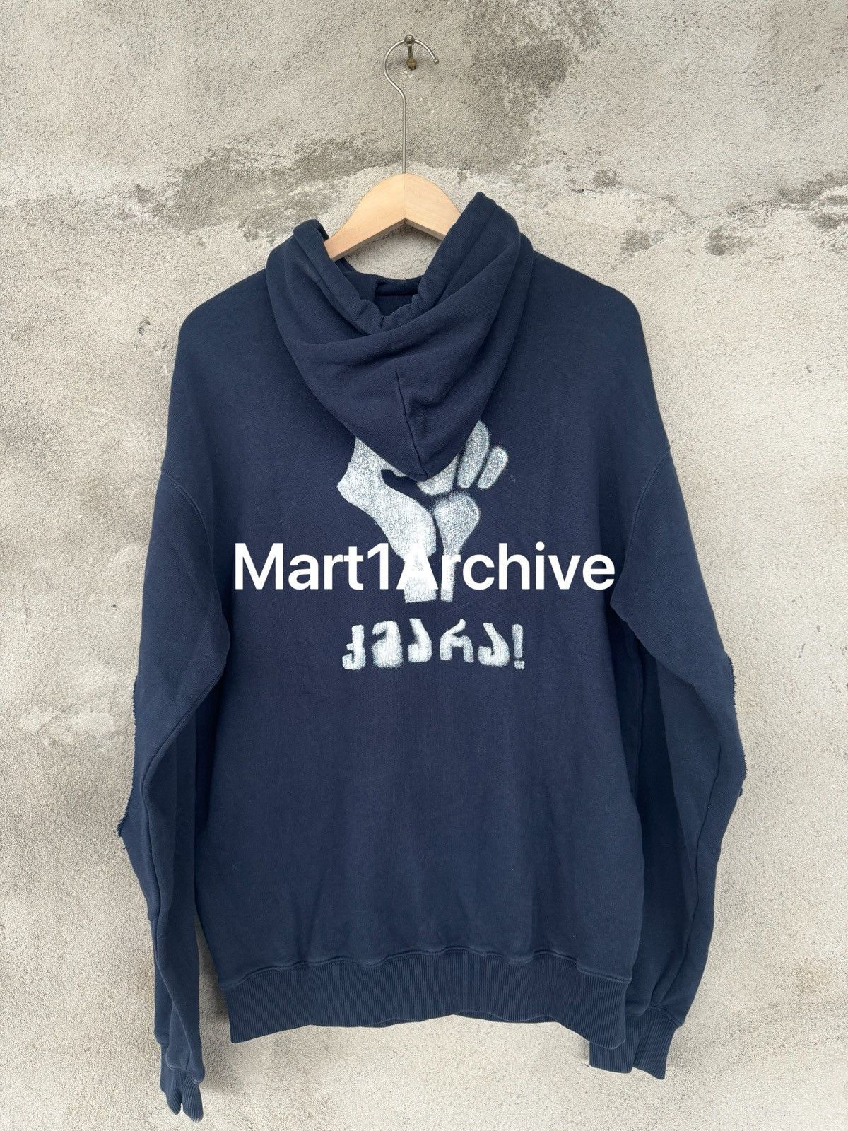 Vetements Vetements 19SS Elbow hollow out fist hoodie Size US XS / EU 42 / 0 - 2 Thumbnail