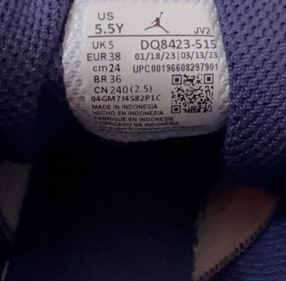 Nike Sky J Purple Air Jordan 1 Mid (GS) Size US 5.5 / EU 38 - 6 Thumbnail