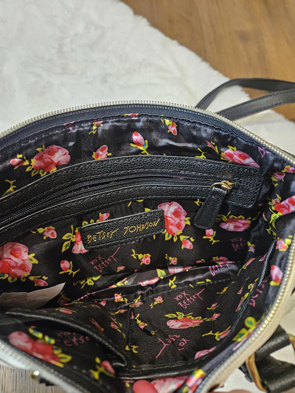 Designer Betsey Johnson Striped Crossbody Handbag Size ONE SIZE - 4 Thumbnail