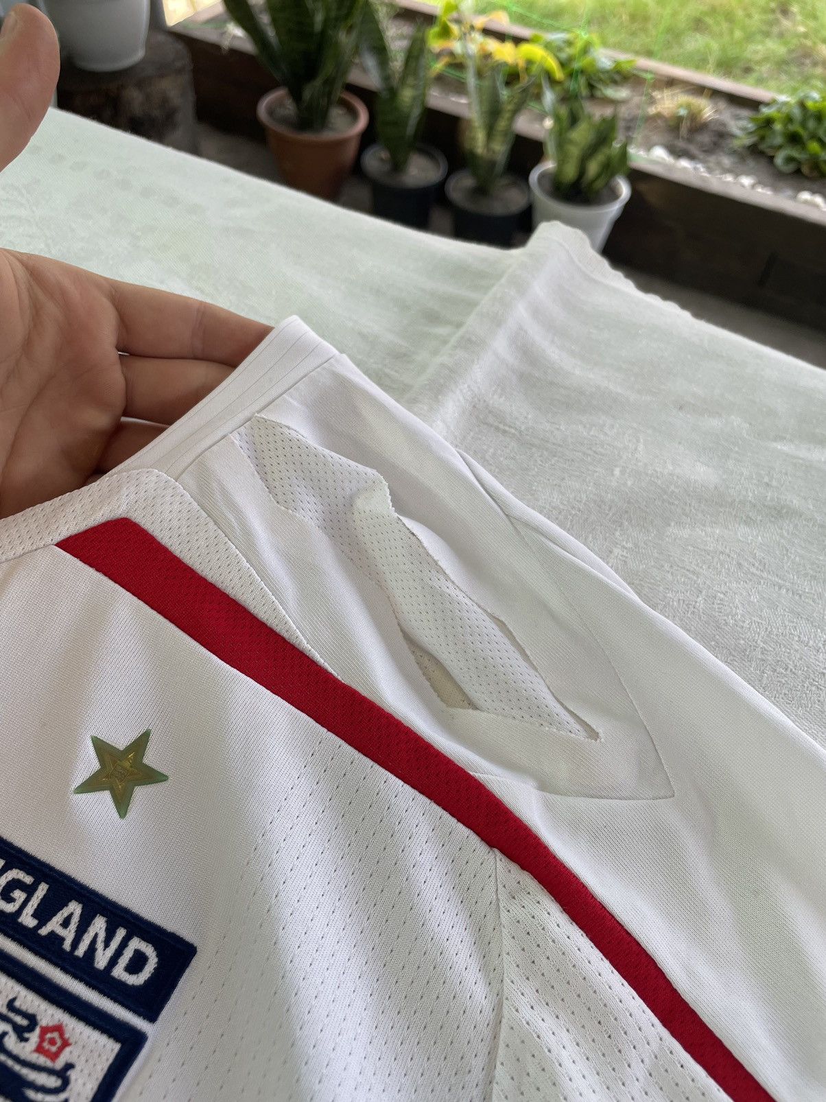 Umbro England Football Jersey Mens Large White Umbro 2007-2009 Size US L / EU 52-54 / 3 - 6 Thumbnail