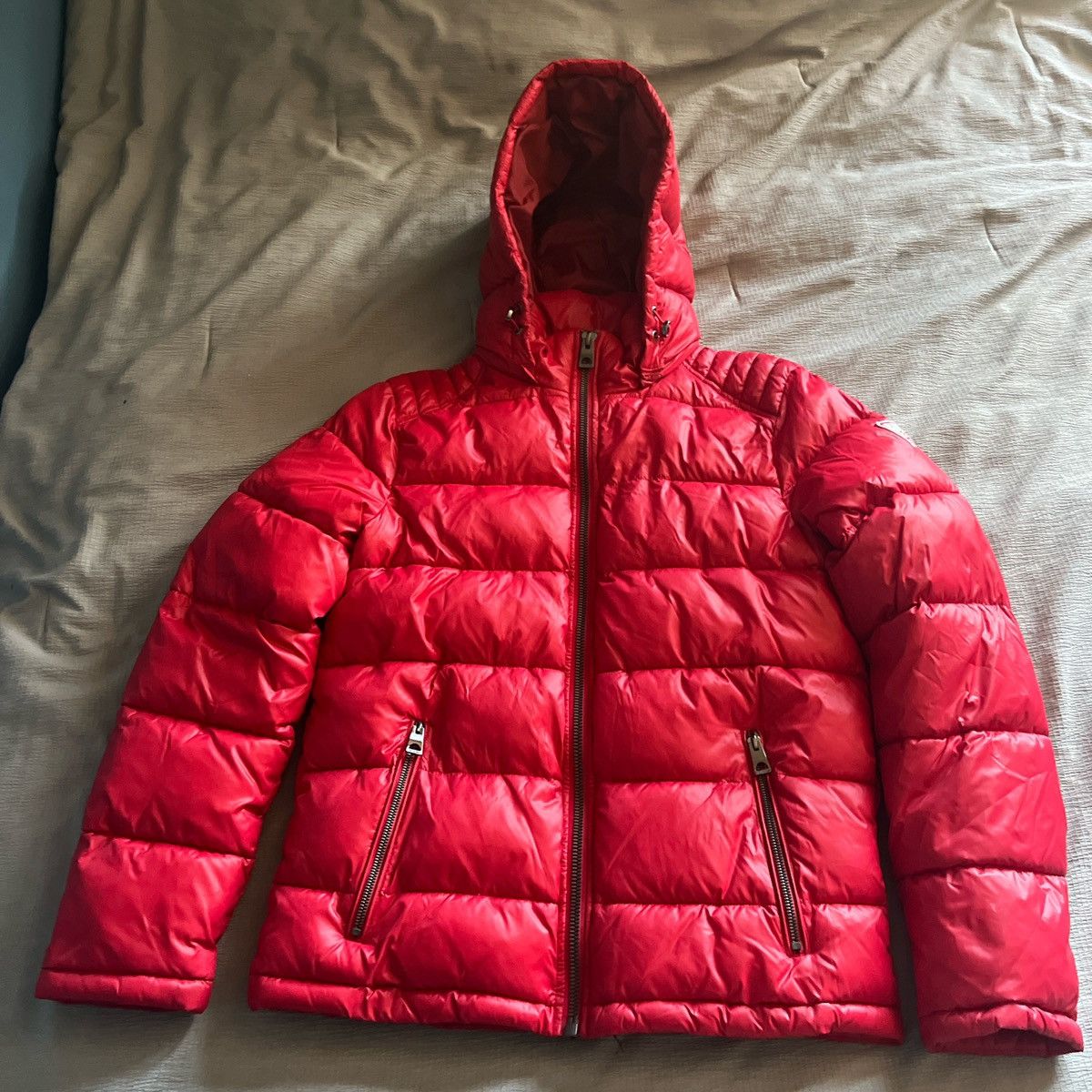 Guess Red guess puffer jacket Size US S / EU 44-46 / 1 - 1 Thumbnail