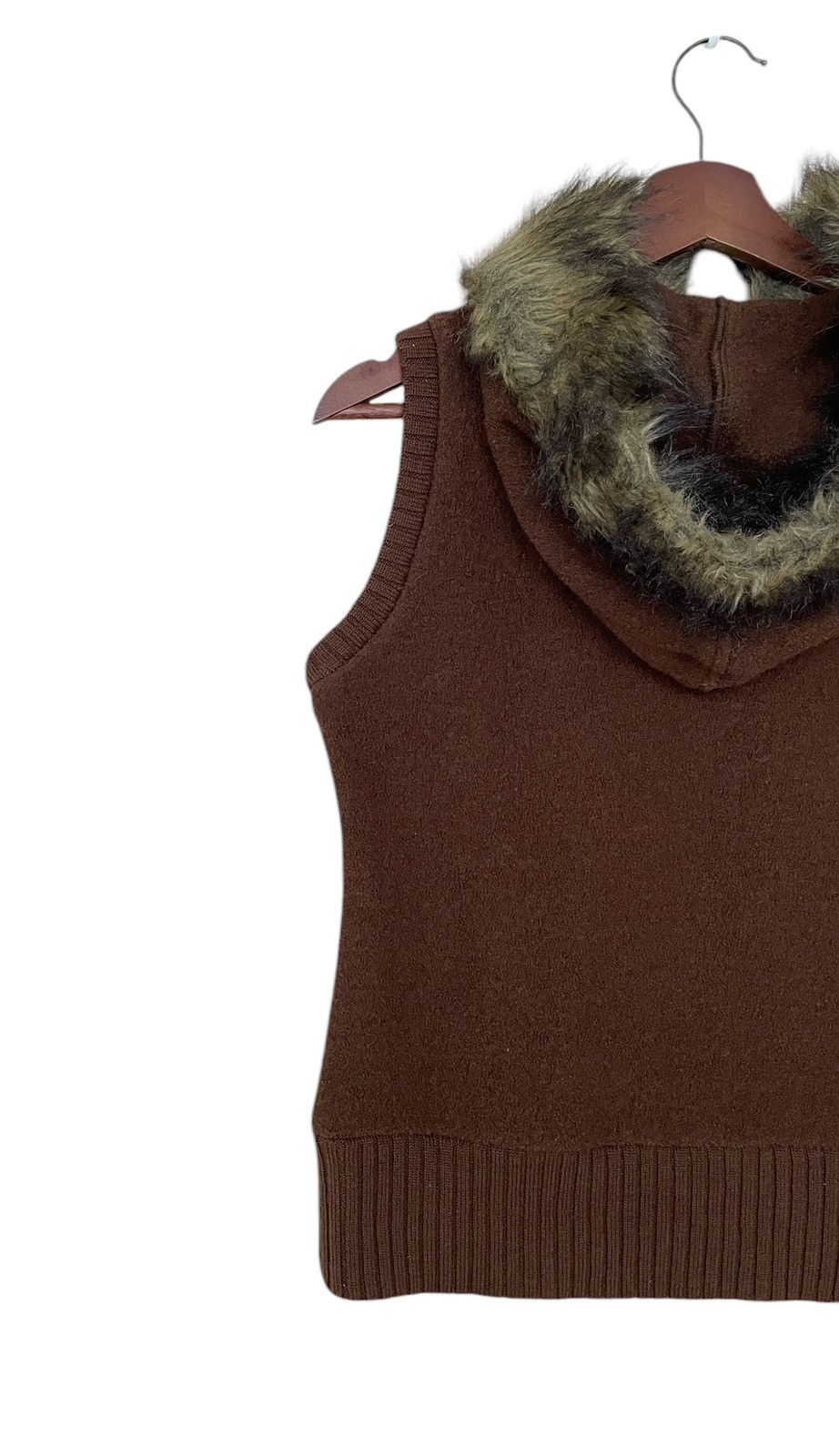 Japanese Brand Vintage Brand Mariene Robert Patchwork Fur Vest 1990s Size US M / EU 48-50 / 2 - 5 Thumbnail