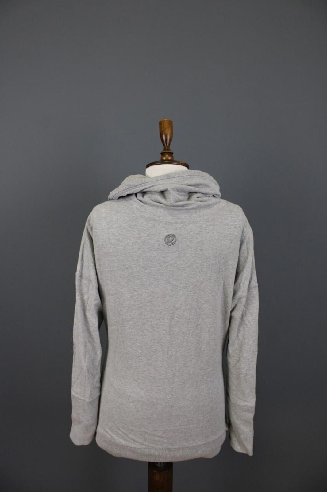 Lululemon Lululemon Grey Cowl Neck Lagenlook Knit Pullover Sweater Size M / US 6-8 / IT 42-44 - 10 Thumbnail