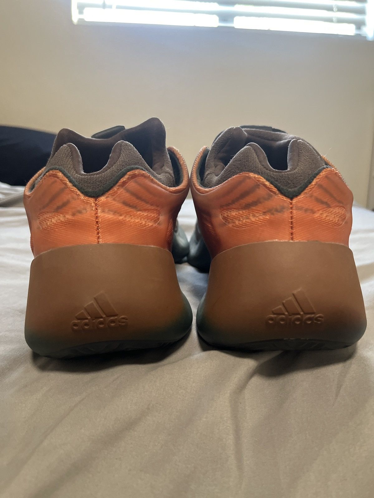 Yeezy Adidas Yeezy 700 V3 Copper Fade Size US 12.5 / EU 45-46 - 5 Thumbnail