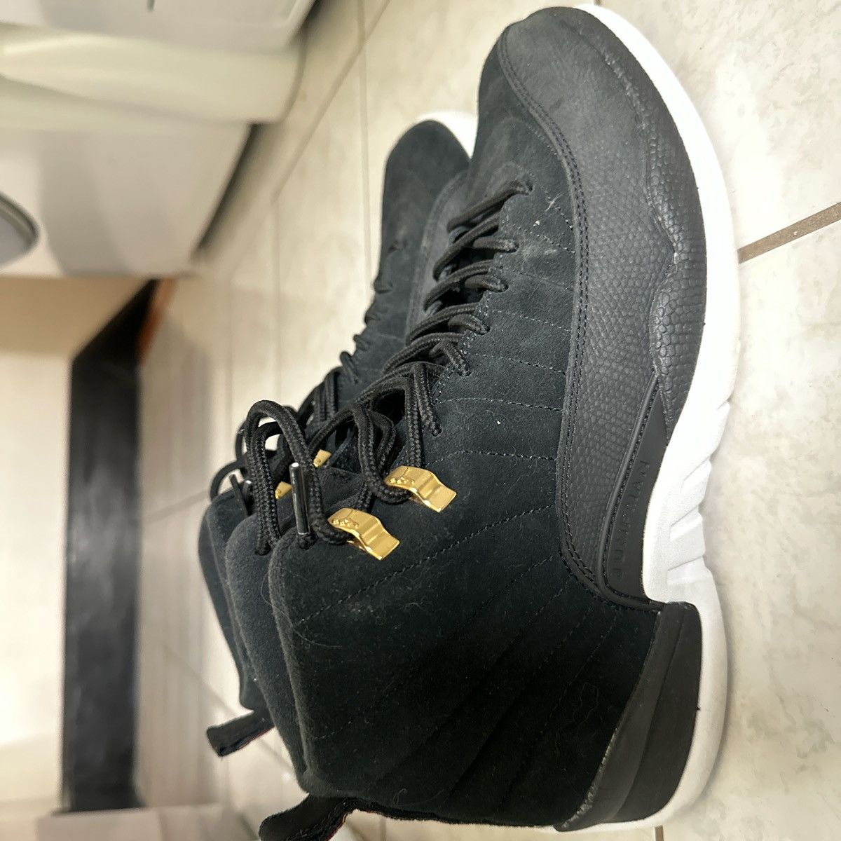 Jordan Brand Jordan 12 Reverse Taxi Size US 9.5 / EU 42-43 - 3 Thumbnail
