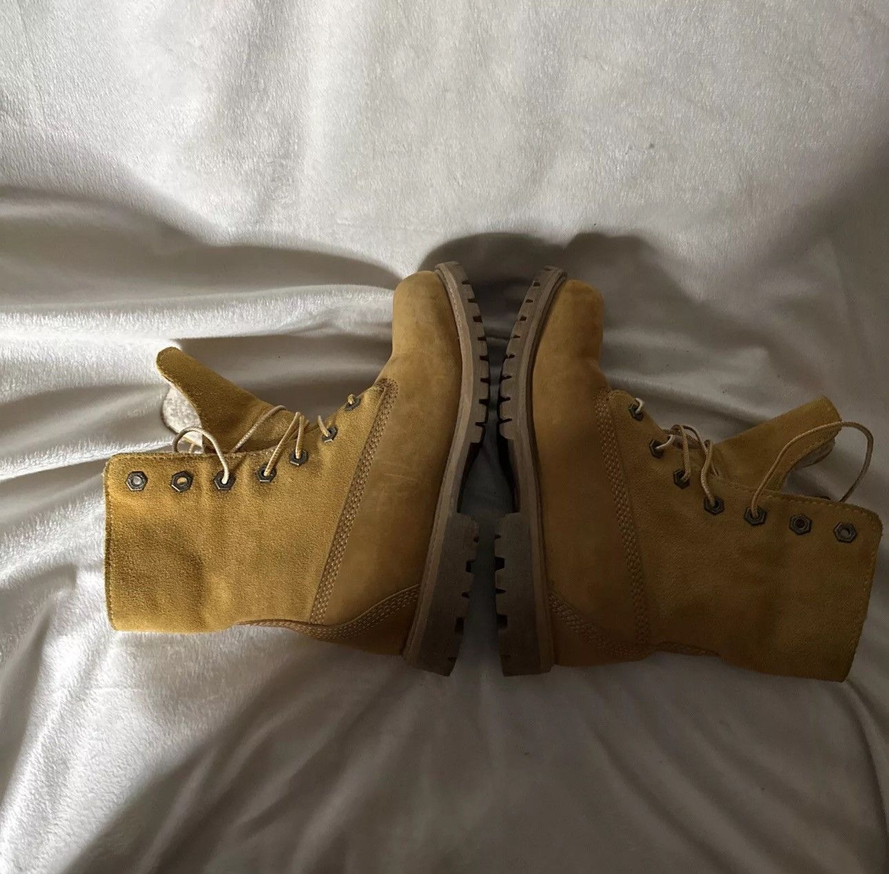 Timberland Timberland Wheat Nubuck Teddy Fleece Fold Down Size US 5.5 / EU 38 - 2 Thumbnail