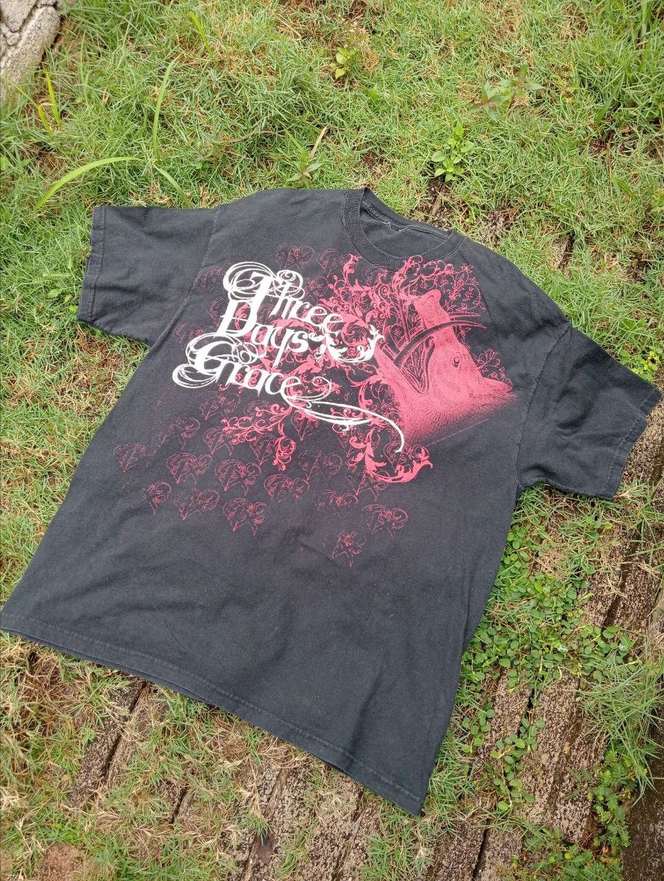 Band Tees Vintage Three Days Grace Rock Band T-shirt Size US XL / EU 56 / 4 - 2 Thumbnail