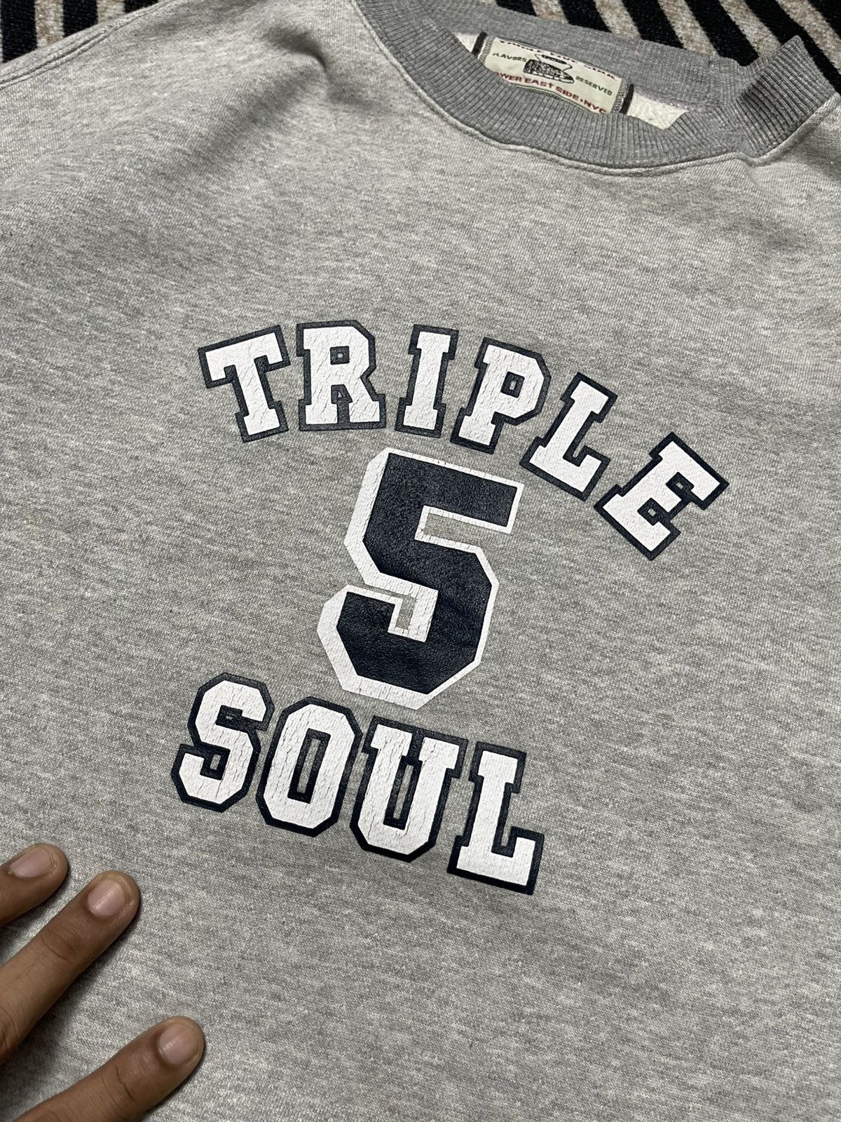 Triple 5 Soul 90s TRIPLE FIVE SOUL BIG LOGO PRINT CREWNECK Size US L / EU 52-54 / 3 - 6 Thumbnail