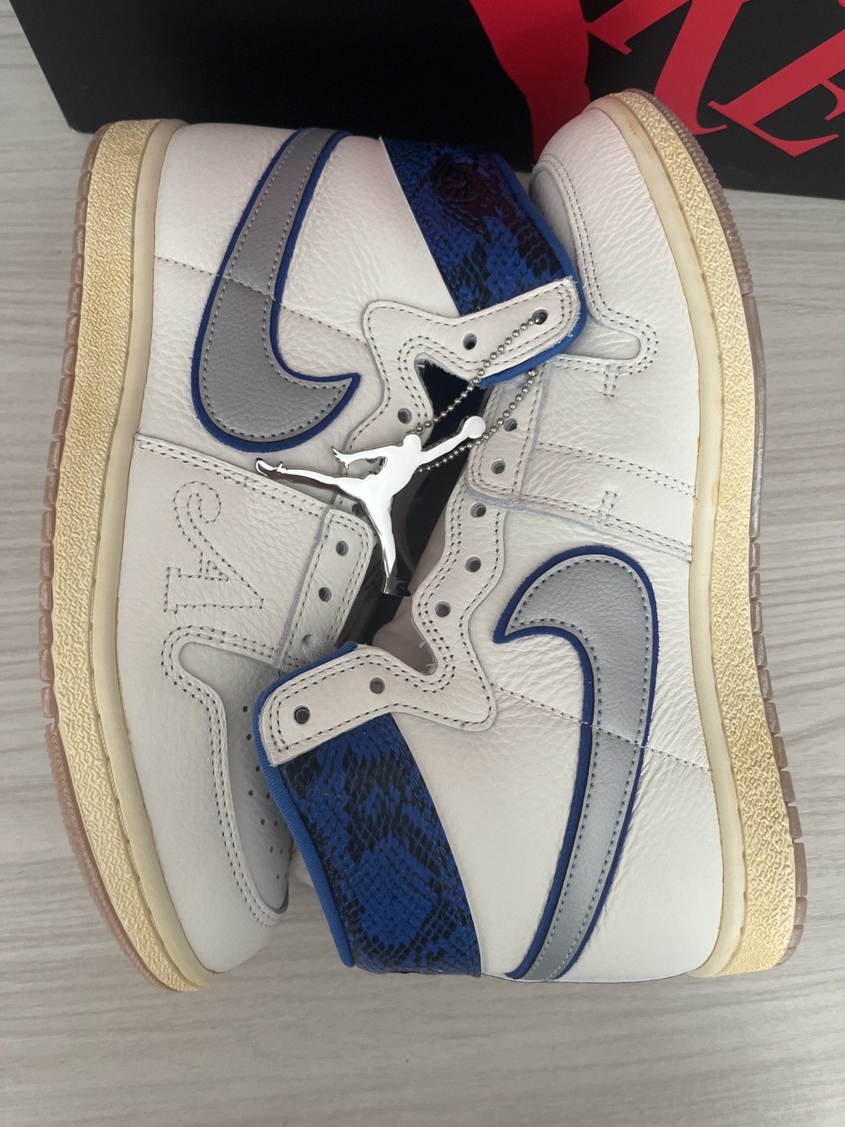 Jordan Brand Jordan Air Ship Pe SP Size US 10 / EU 43 - 2 Thumbnail