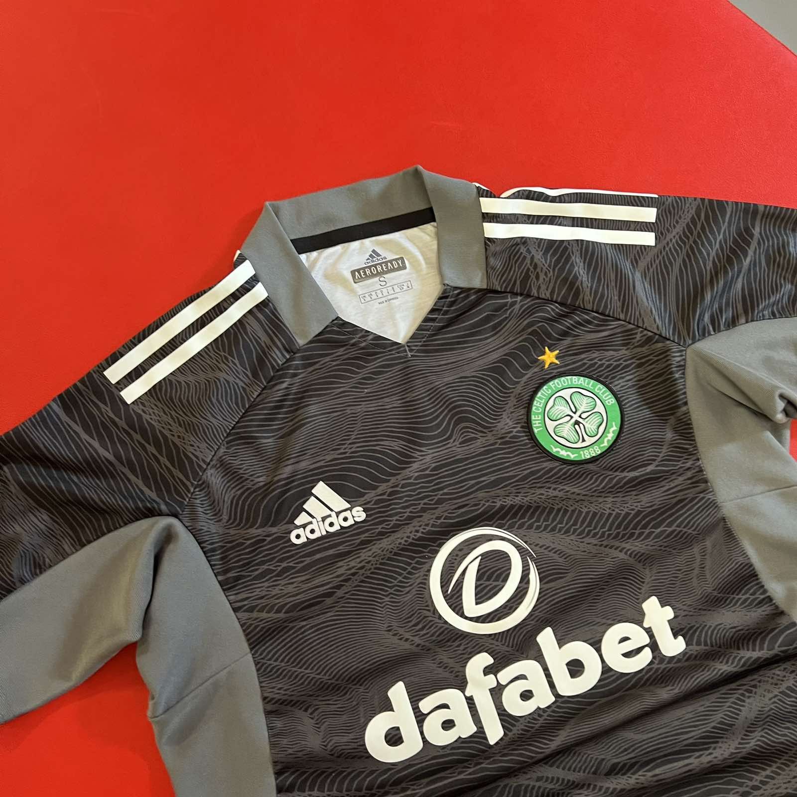 Adidas Adidas Celtic Black Soccer Jersey Sz S Size US S / EU 44-46 / 1 - 4 Thumbnail